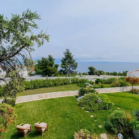 Soulmare Maisonette With Shared Pool, * Néa Fókaia